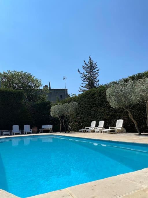 T2 Avec Jardin Et Piscine Privee Διαμέρισμα Velaux Εξωτερικό φωτογραφία